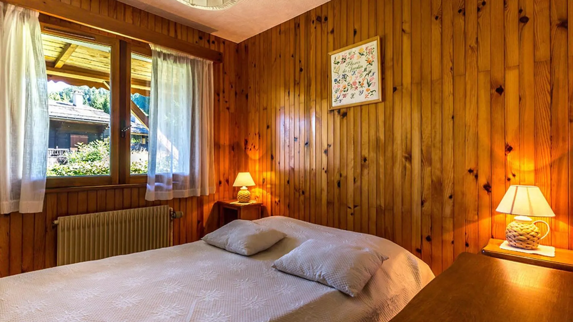 Rez De Chalet Calme Avec Terrasse - 2 Chambres, Proche Pistes A La Clusaz - Fr-1-437-10 Apartment